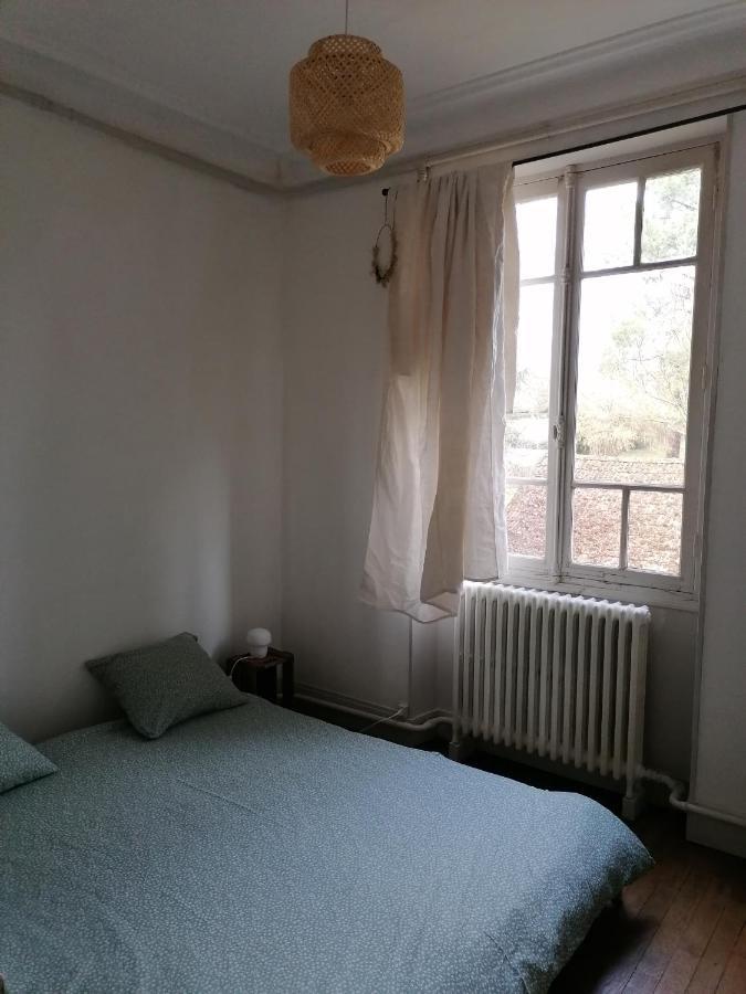 Independant Dans Grande Maison Apartment